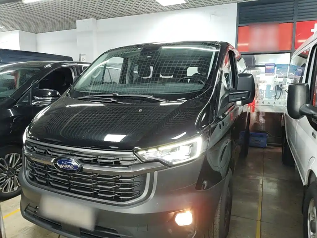 Ford Transit — миниатюра 3