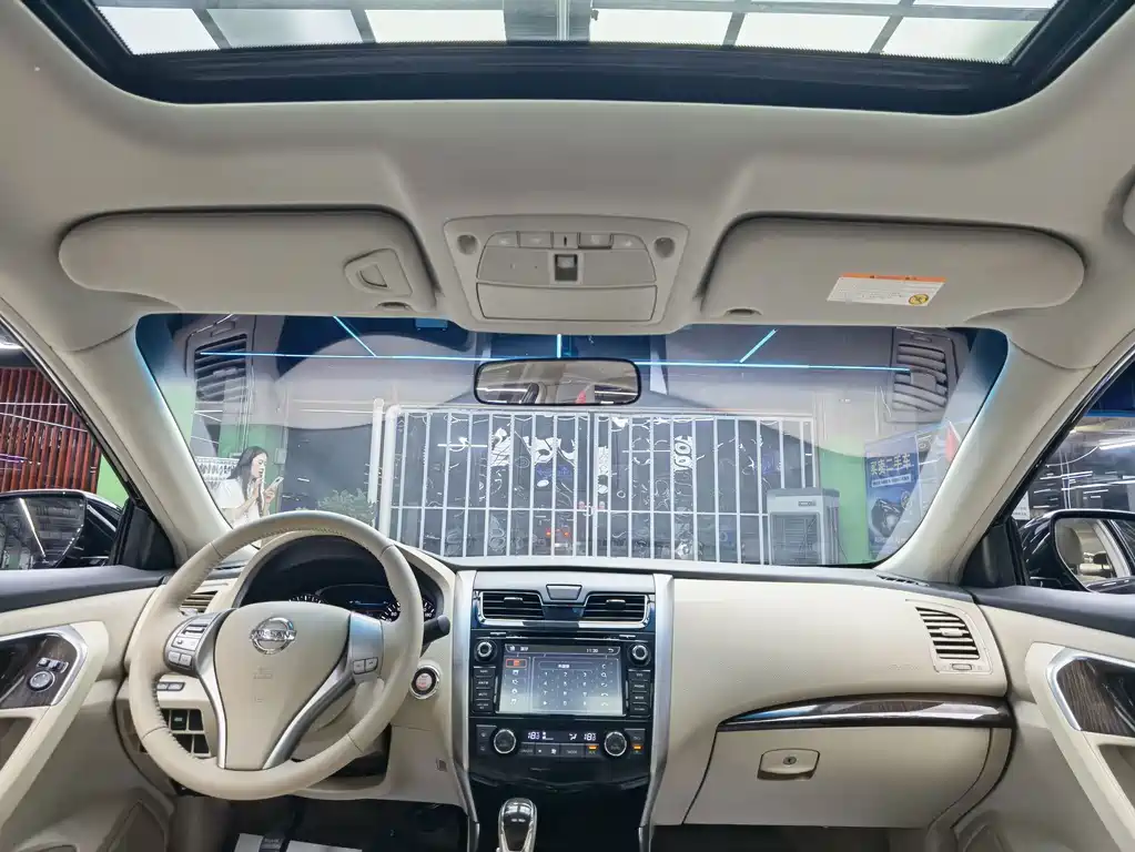 Nissan Teana — миниатюра 7