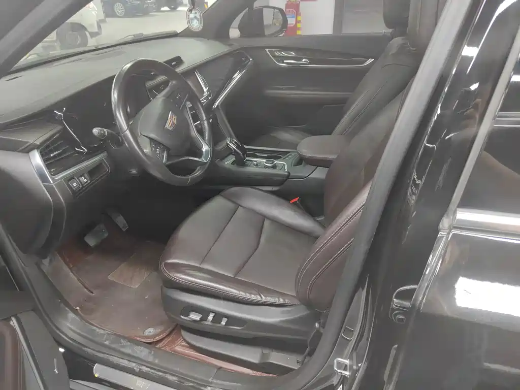 Cadillac XT6 — миниатюра 4