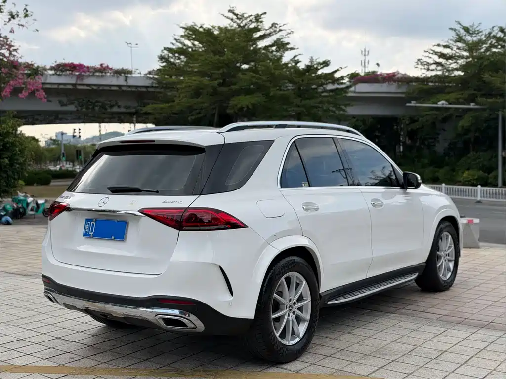 Mercedes-Benz GLE (Import) — миниатюра 9