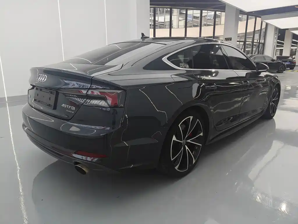 Audi A5 (Import) — миниатюра 5