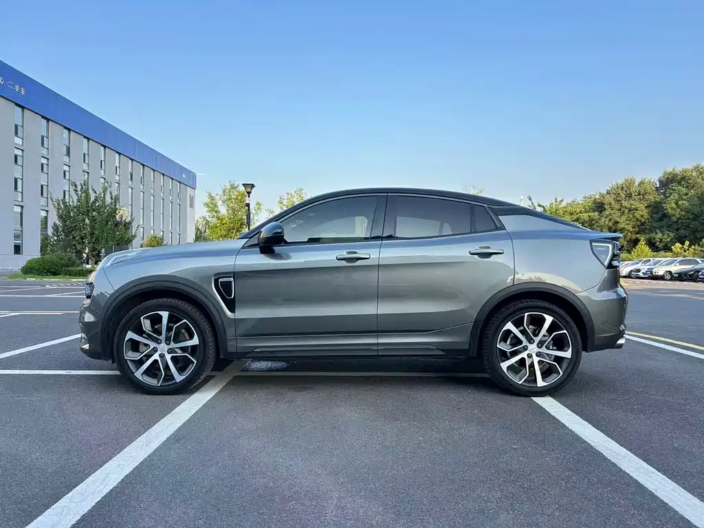 Lynk & Co 05 — миниатюра 21