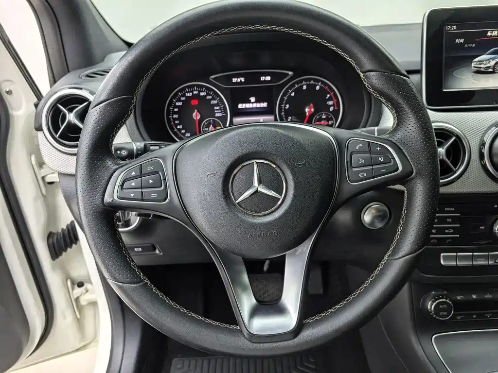 Mercedes-Benz B-Class — миниатюра 12