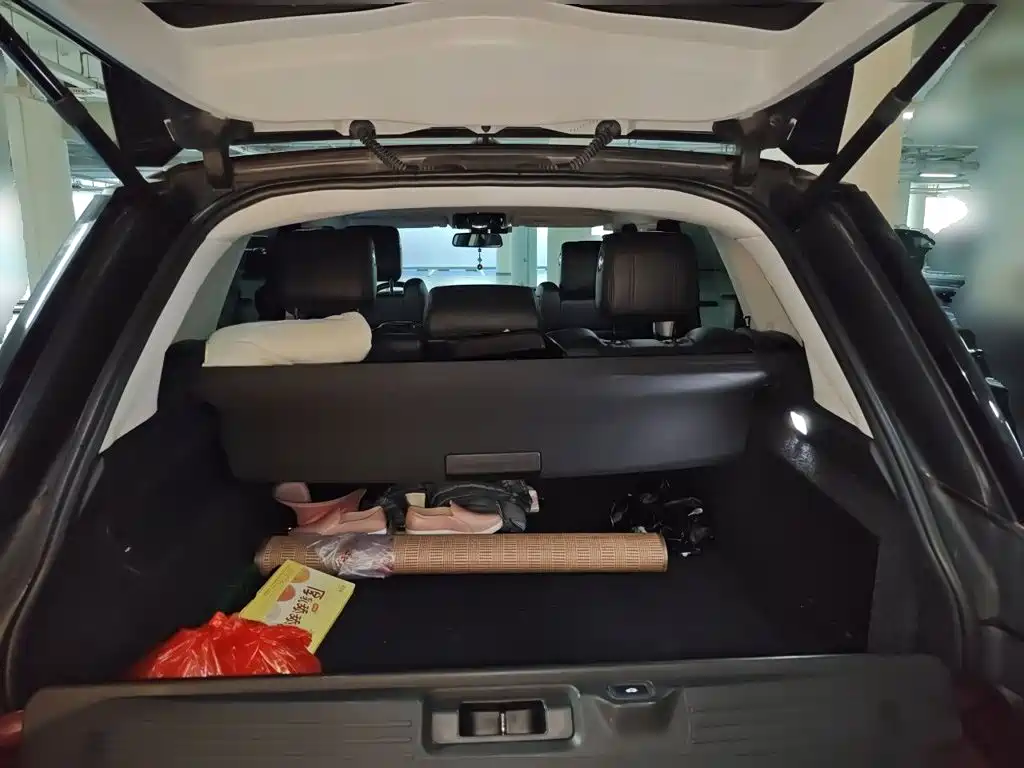 Land Rover Range Rover — миниатюра 10