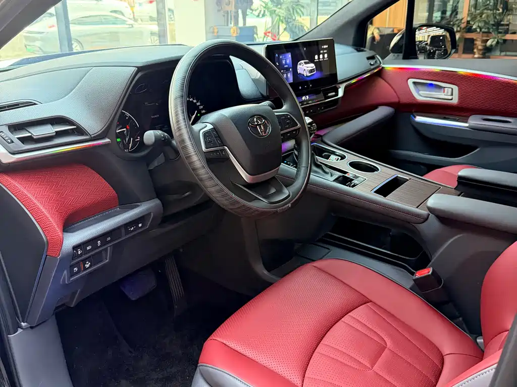 Toyota Sienna 2024 2.5L Comfort