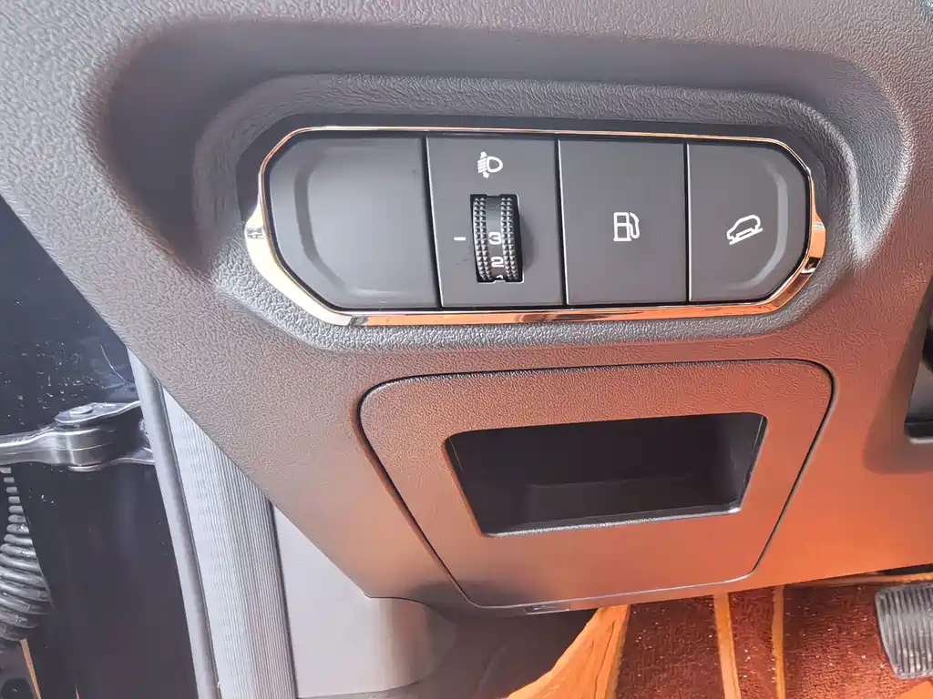 Haval Menglong New Energy — миниатюра 12