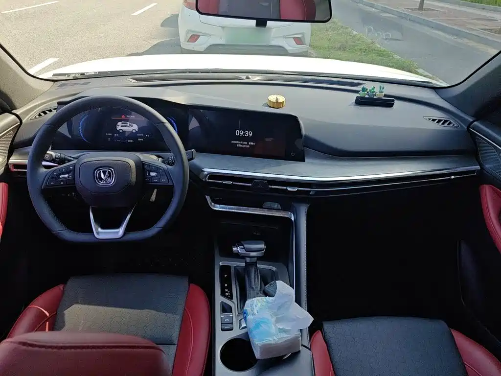 Changan CS35PLUS — миниатюра 10