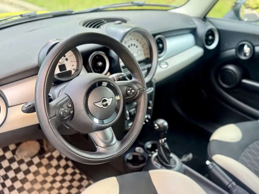 MINI Mini Clubman — миниатюра 14