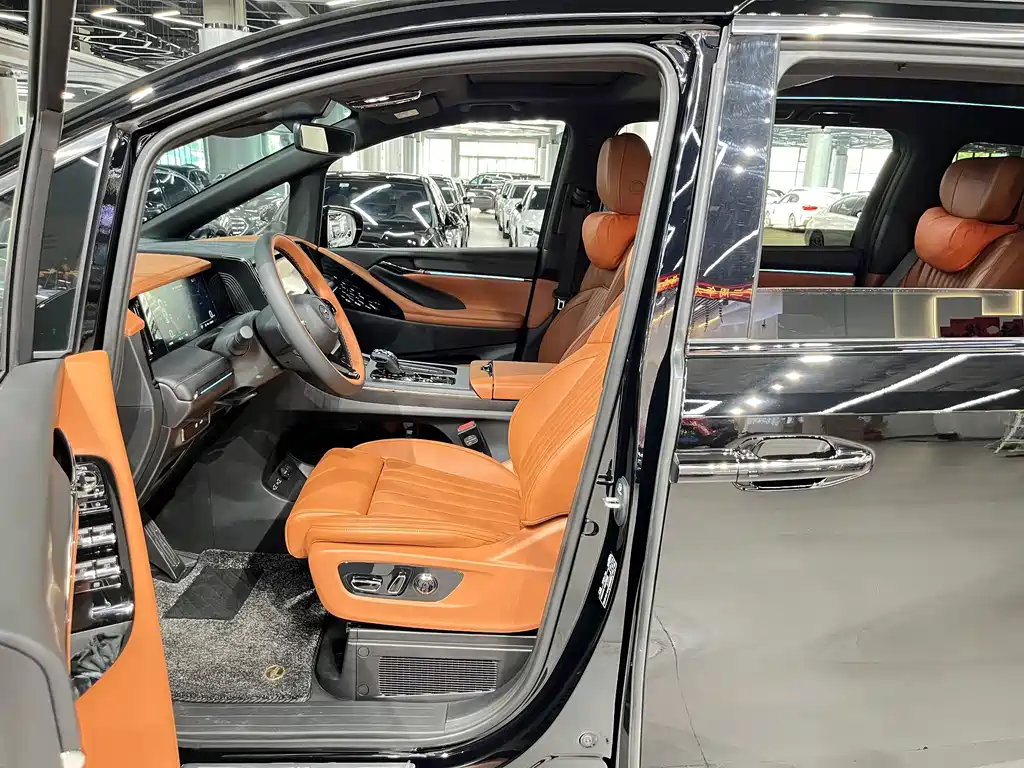 GAC Motor Trumpchi M8 — миниатюра 4