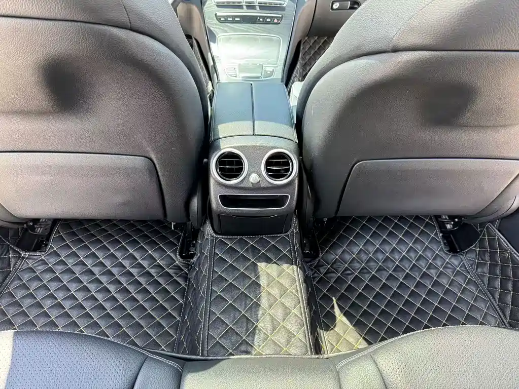 Mercedes-Benz C-Class — миниатюра 23
