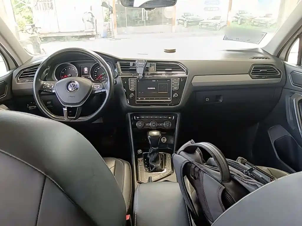 Volkswagen Tiguan L — миниатюра 10