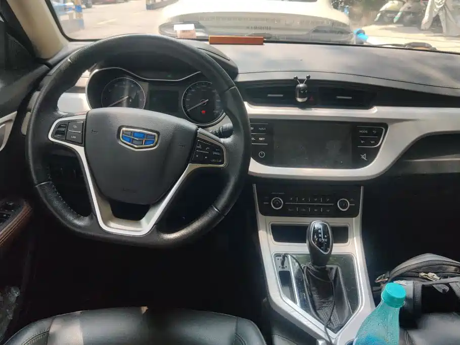 Geely Vision — миниатюра 12
