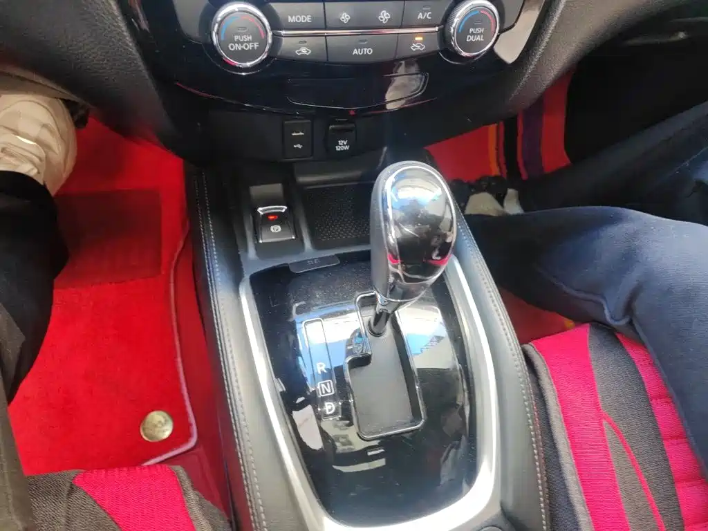 Nissan X-Trail — миниатюра 10