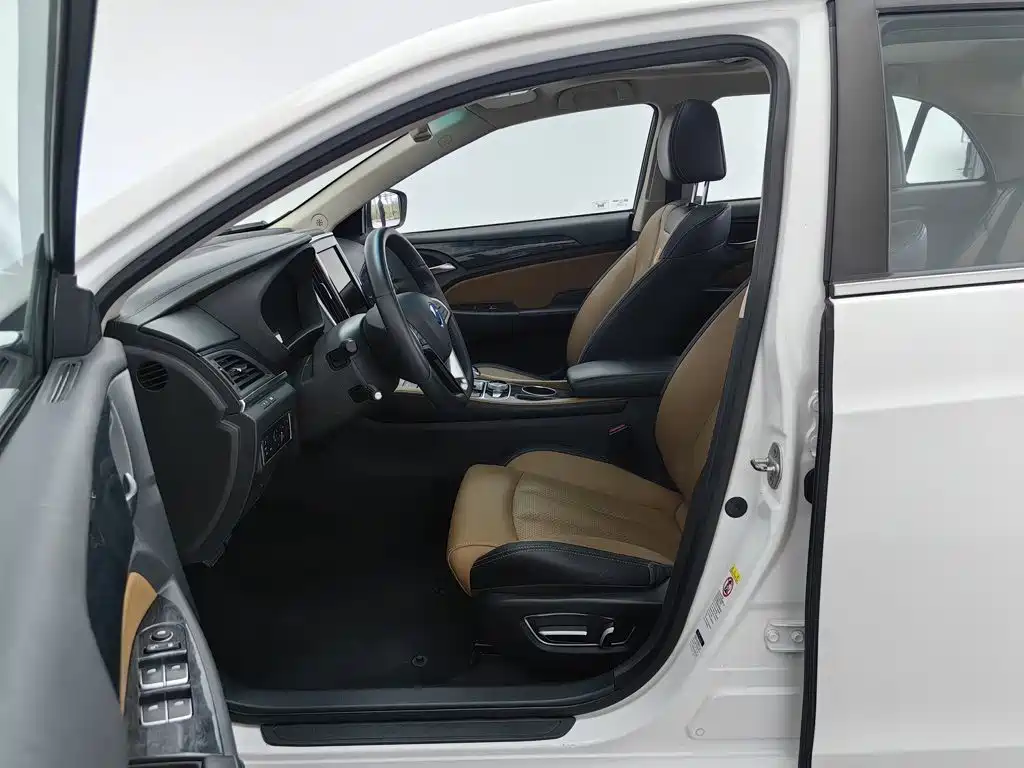 BYD Qin NEV — миниатюра 10