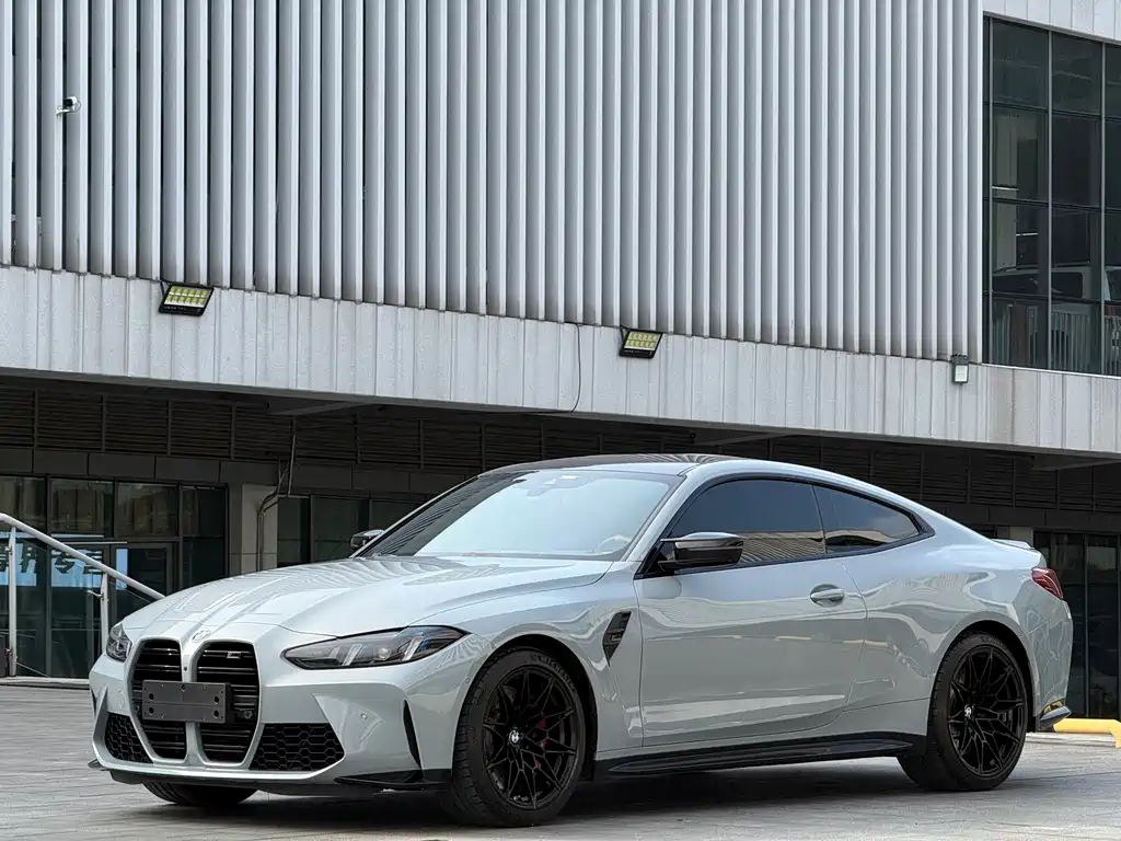 BMW M4 — миниатюра 3