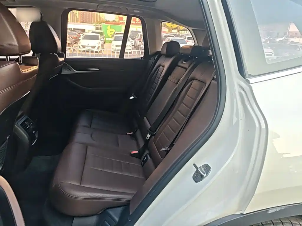BMW X3 — миниатюра 17