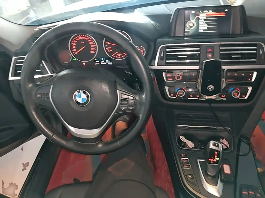 BMW 3 Series — миниатюра 10