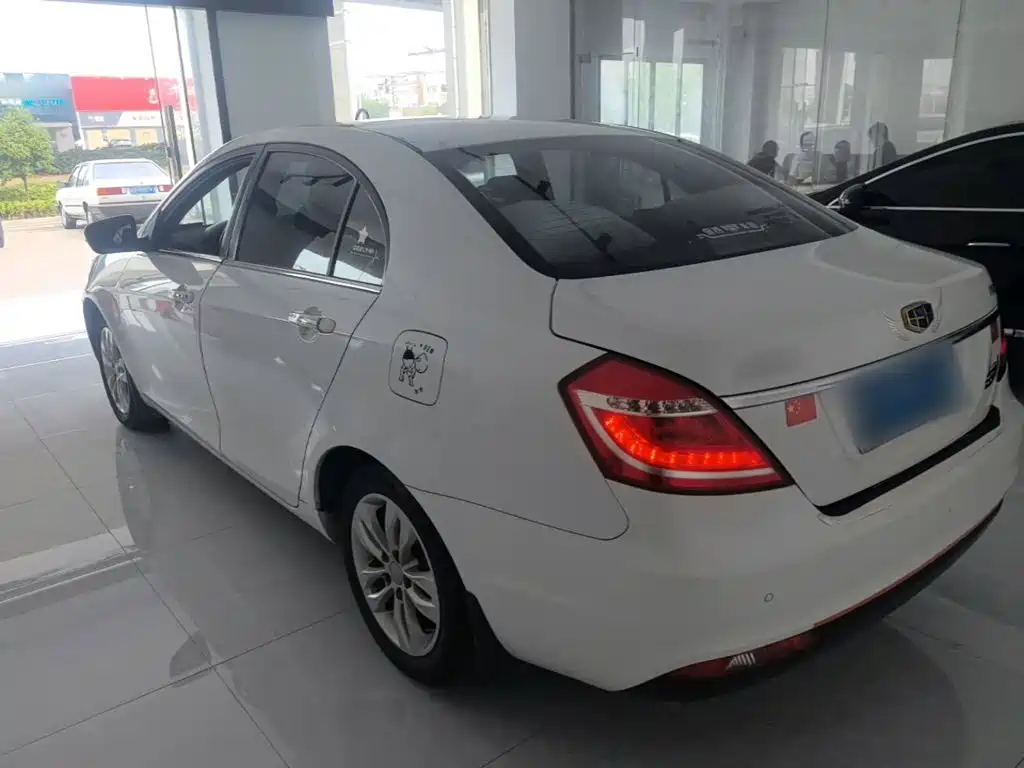 Geely Emgrand — миниатюра 5