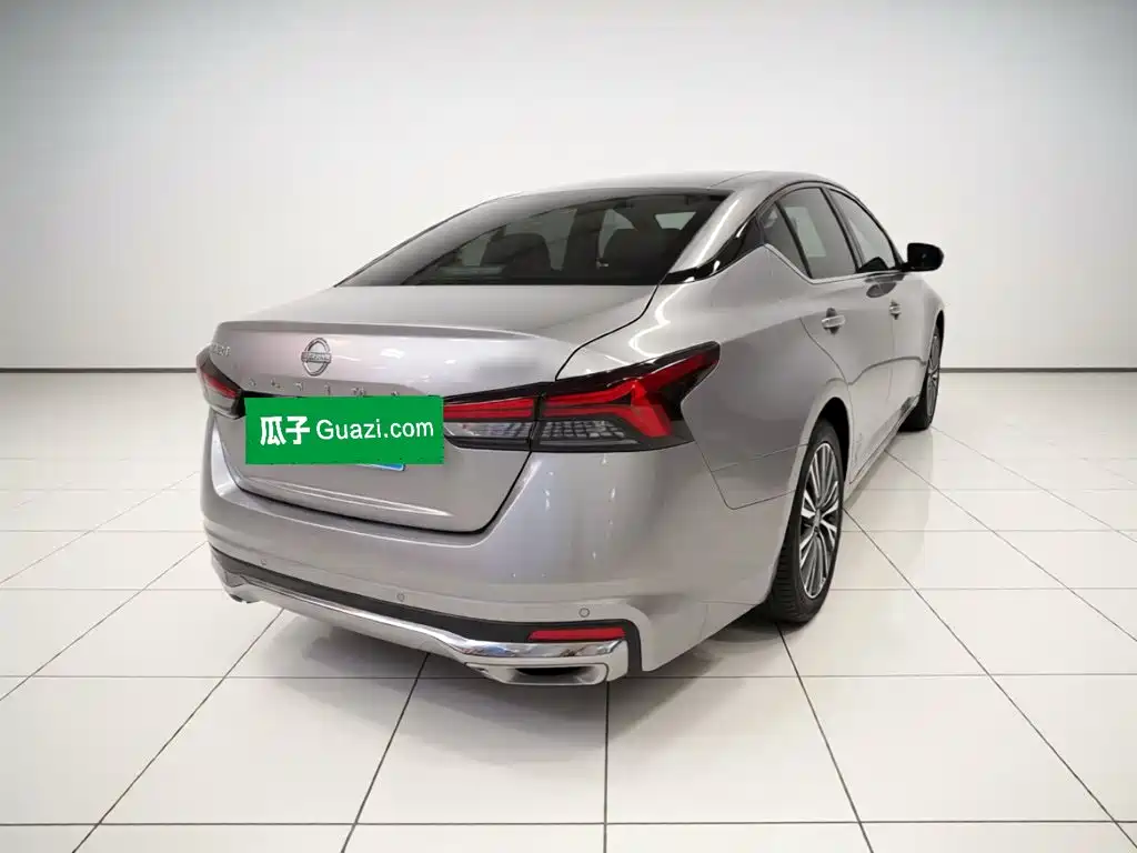 Nissan Teana — миниатюра 6