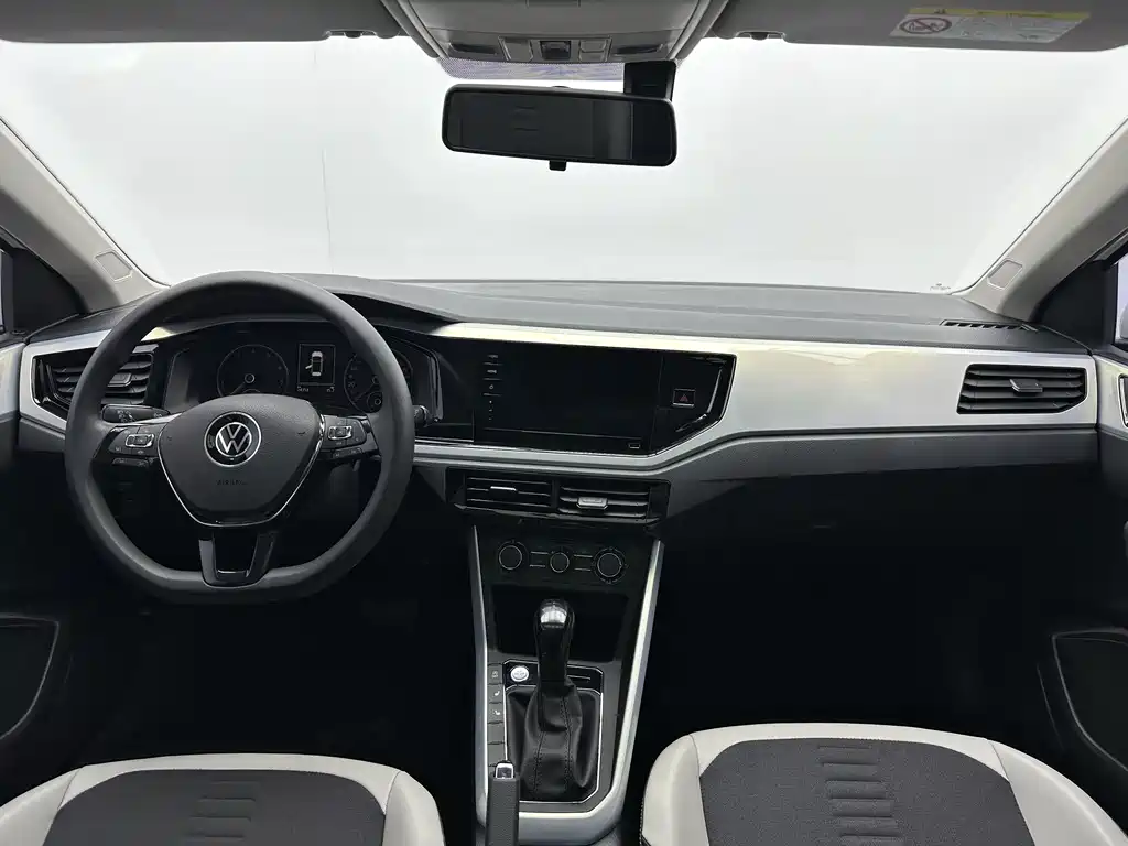 Volkswagen Polo 2021 Plus 1.5L AT