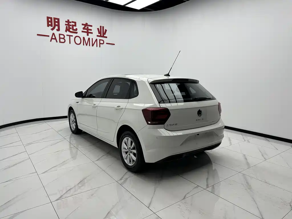 Volkswagen Polo 2021 Plus 1.5L AT