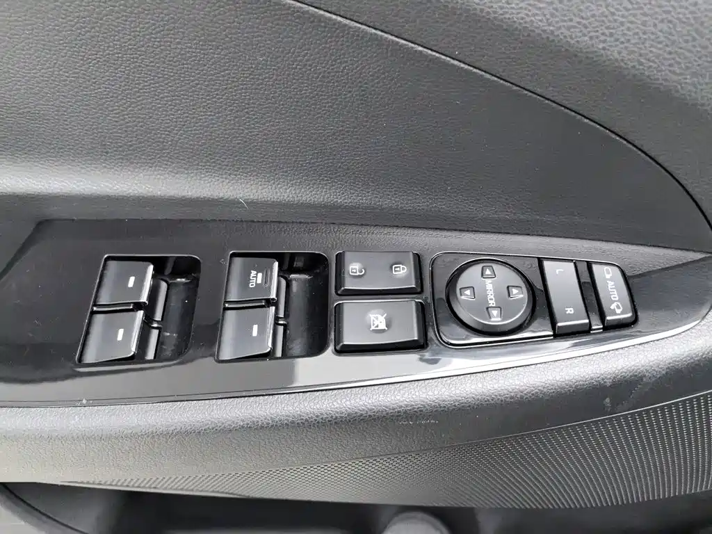 Hyundai Tucson — миниатюра 9