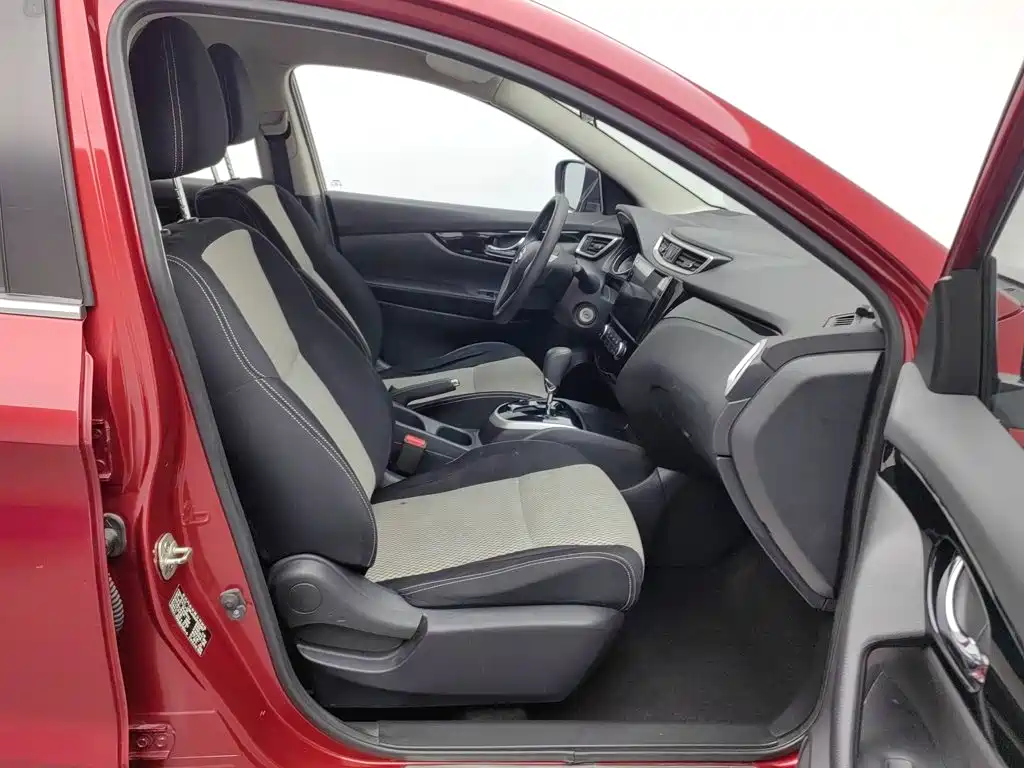 Nissan Qashqai — миниатюра 23