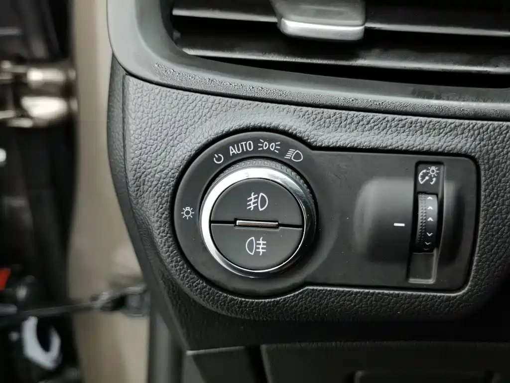 Buick Envision Plus — миниатюра 21