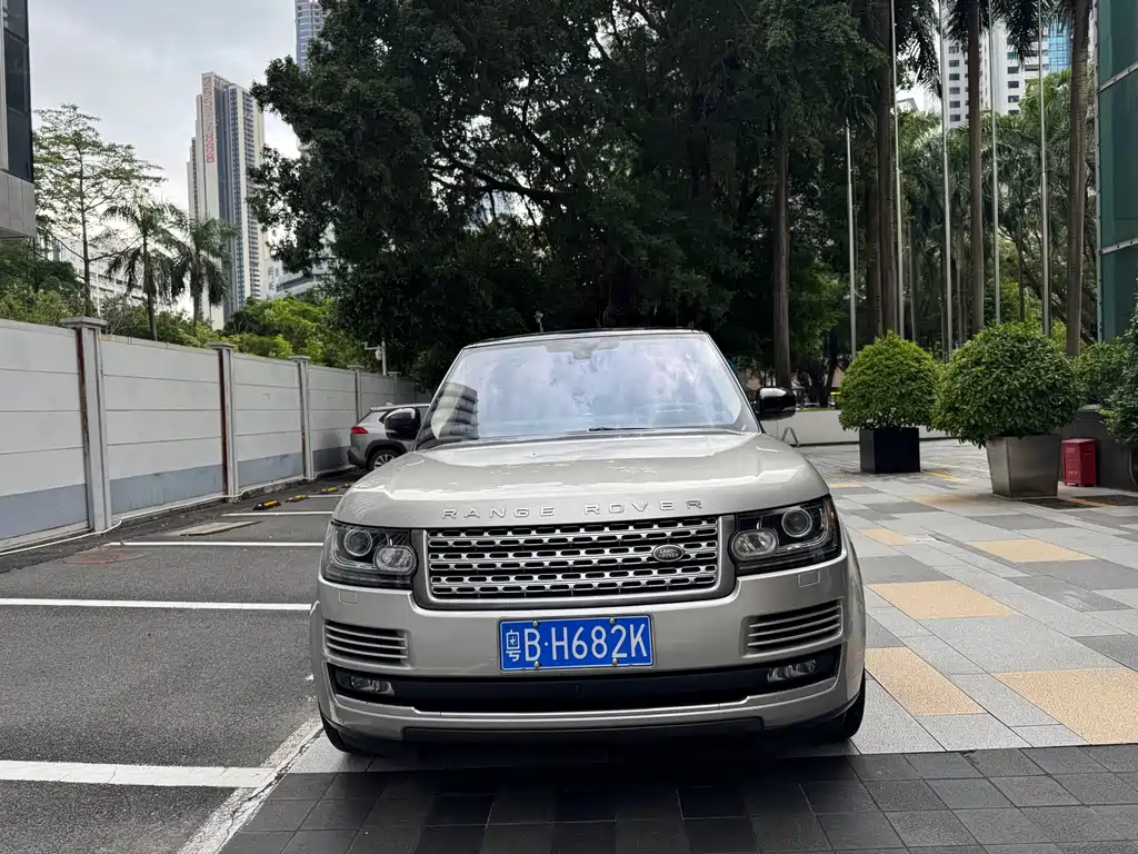 Land Rover Range Rover — миниатюра 2