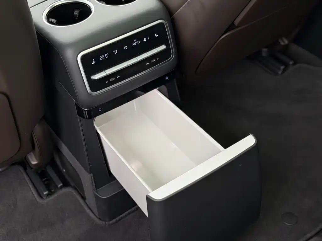 Li Auto Li L9 — миниатюра 22