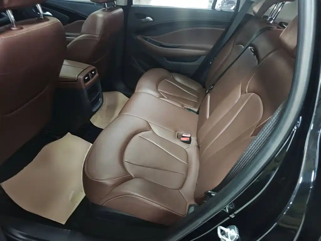 Buick Envision Plus — миниатюра 17