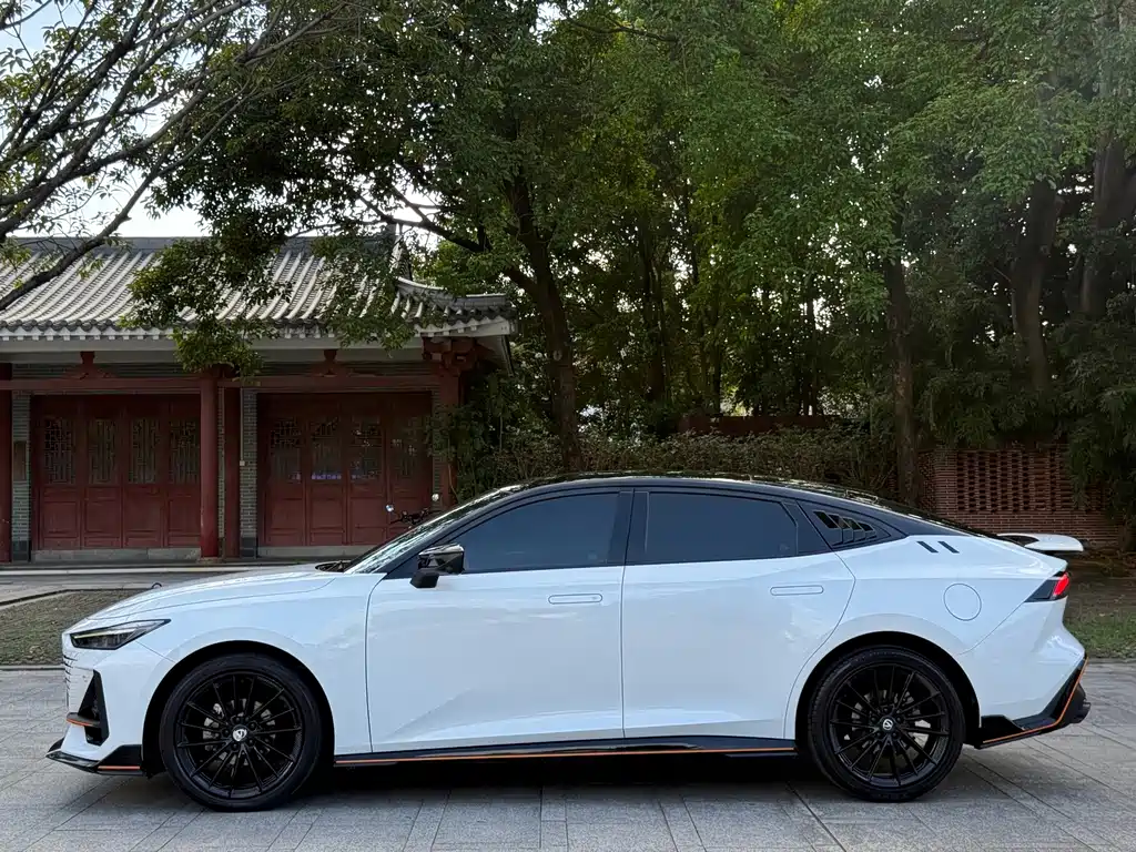 Changan UNI-V — миниатюра 10