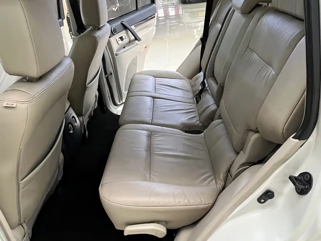 Mitsubishi V97 2019 3.8L AT