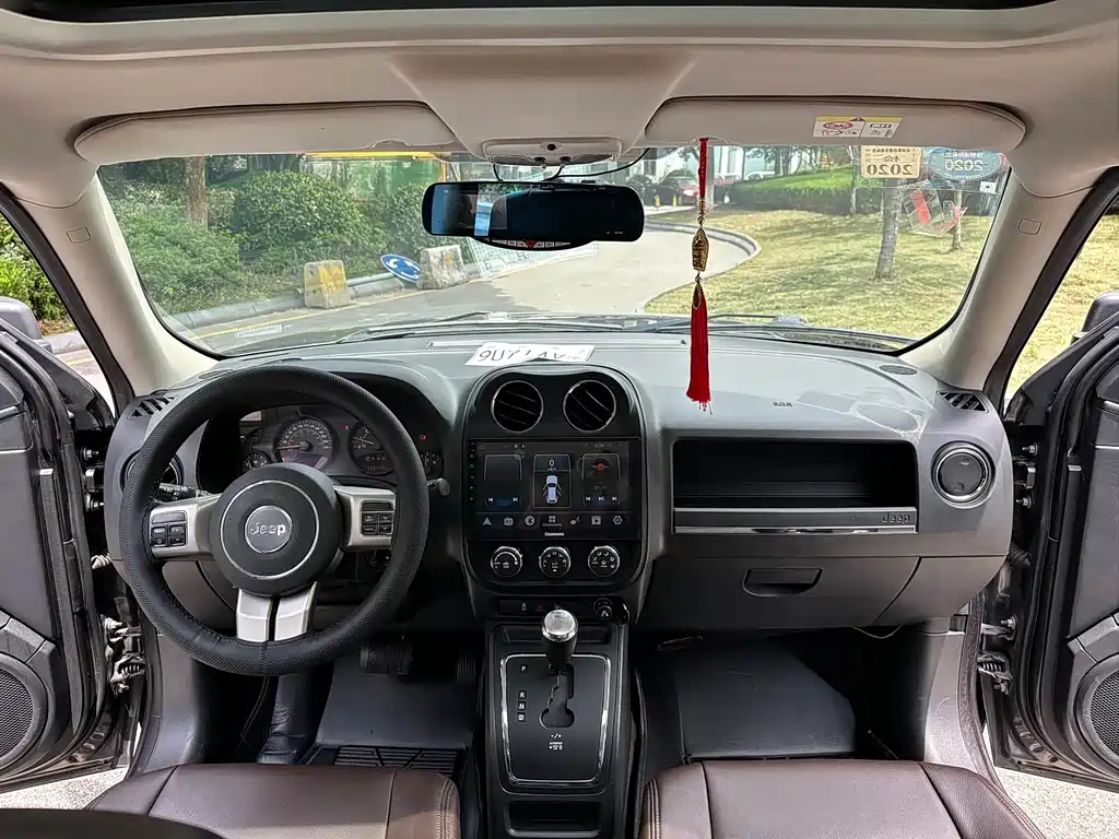 Jeep Patriot — миниатюра 14
