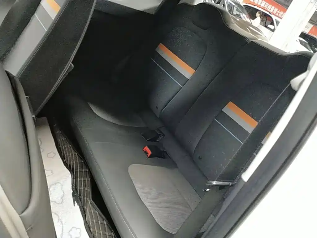 Wuling MINIEV — миниатюра 17