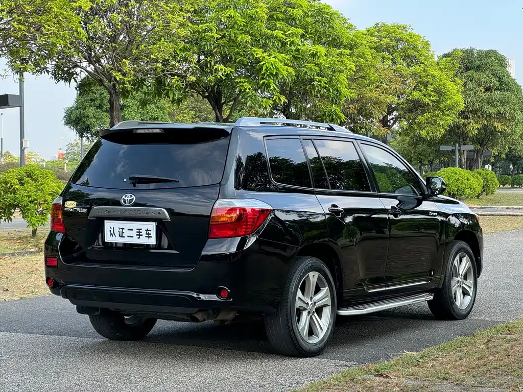 Toyota Highlander — миниатюра 7