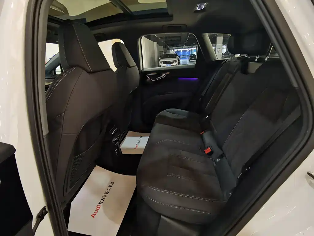 Audi Q4 e-tron 2023 40 e-tron