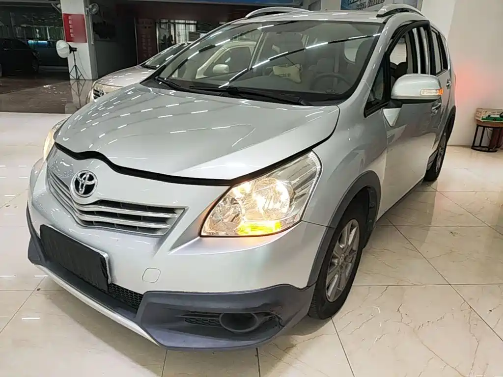 Toyota Verso — миниатюра 2
