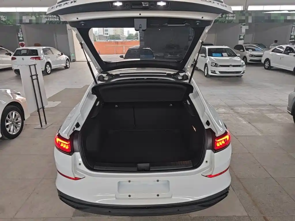 Volkswagen Lamando — миниатюра 19