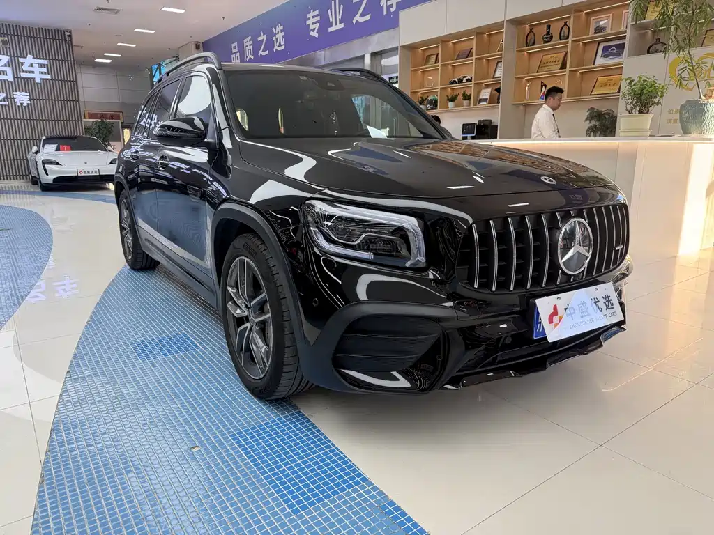 Mercedes-Benz GLB AMG — миниатюра 3