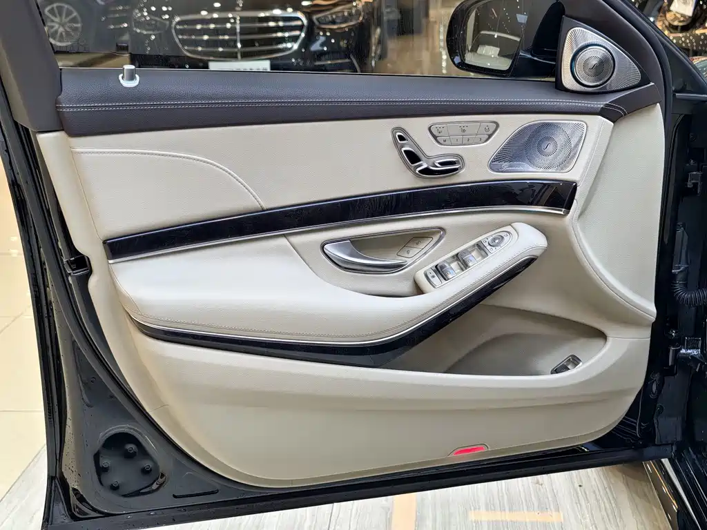 Mercedes-Benz S-Class — миниатюра 4