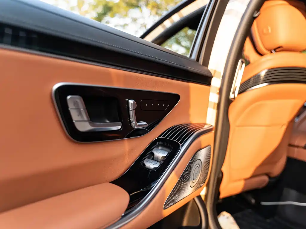 Mercedes-Benz S-Class — миниатюра 12