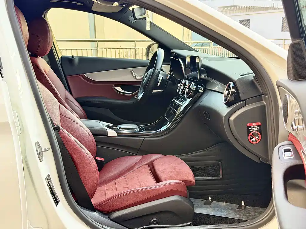 Mercedes-Benz C-Class — миниатюра 5
