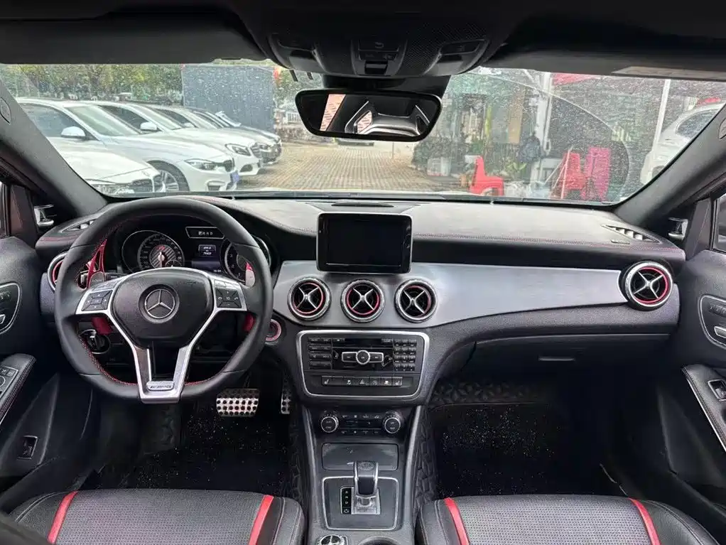 Mercedes-Benz GLA A MG 2015 AMG GLA 45 4MATIC