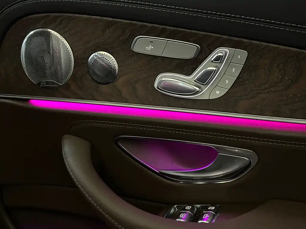 Mercedes-Benz E-Class — миниатюра 15