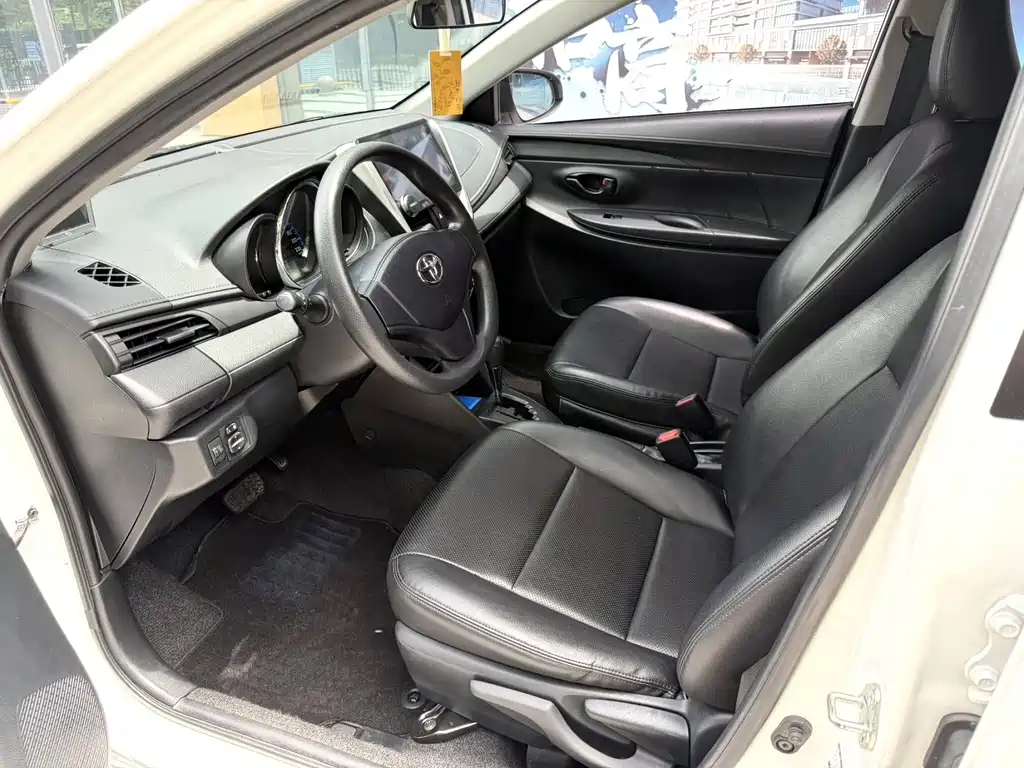 Toyota Vios FS — миниатюра 6