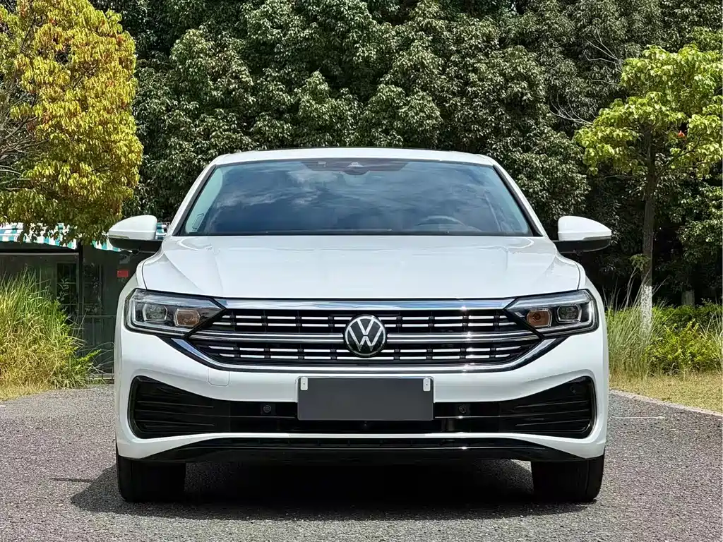 Volkswagen Sagitar — миниатюра 2