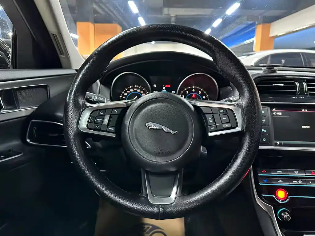 Jaguar XEL — миниатюра 10