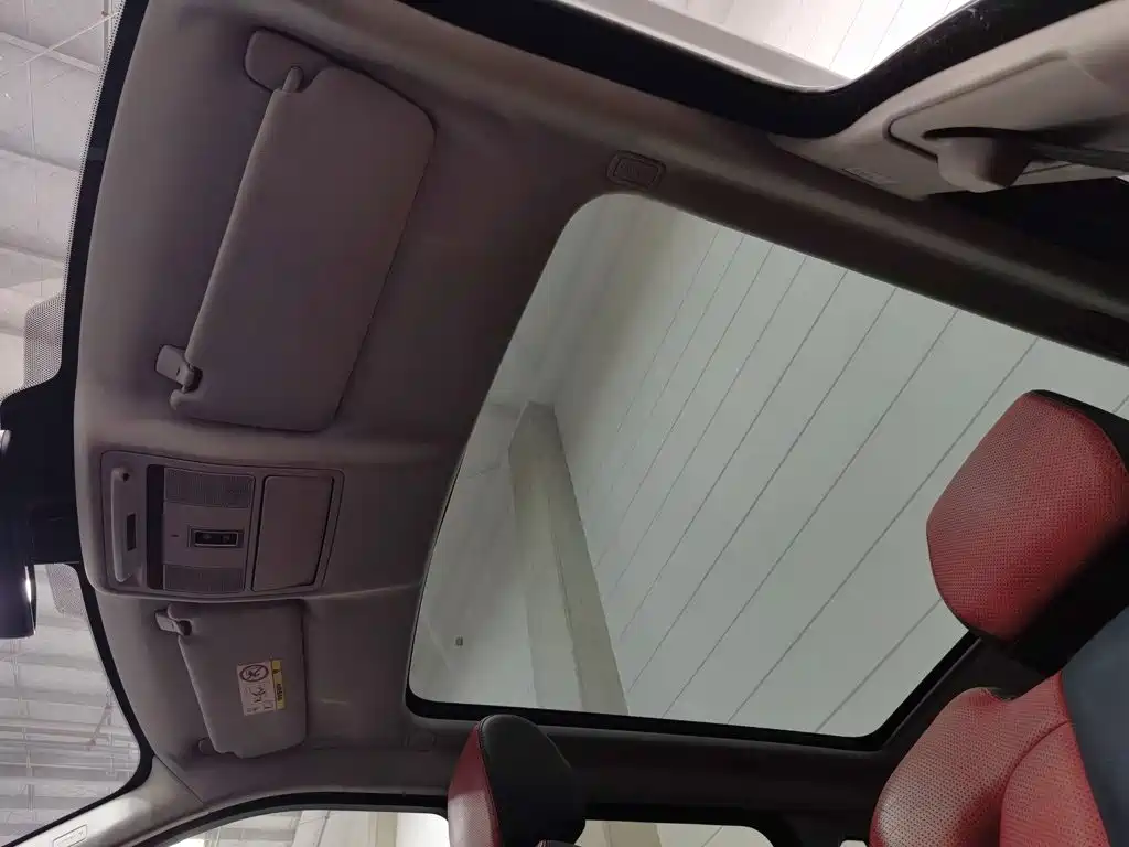 Land Rover Evoque (Import) — миниатюра 14