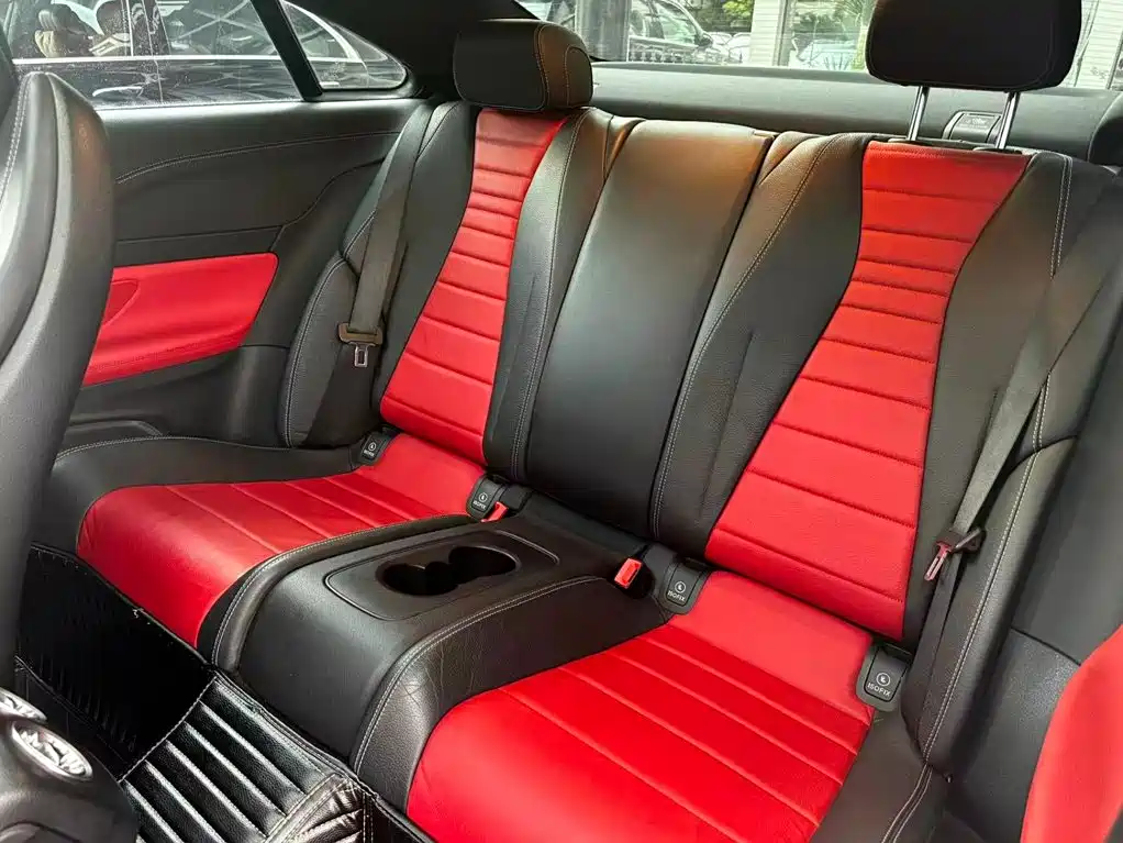 Mercedes-Benz E-Class (Import) — миниатюра 17